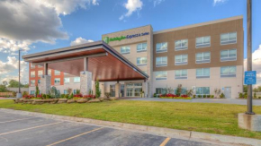 Отель Holiday Inn Express & Suites Tulsa Midtown, an IHG Hotel  Талса